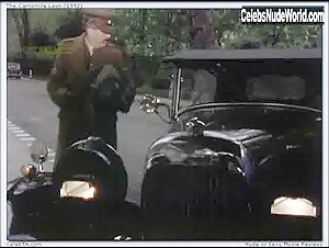 Jennifer Ehle Hot , Couple in Camomile Lawn (1992) 5