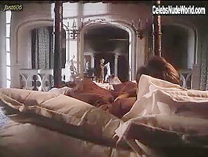 Jennifer Inch Flasing boobs , Explicit in Lady Libertine (1984) 20