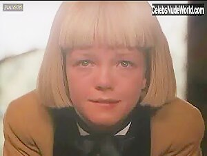 Jennifer Inch Costume , Fetish in Lady Libertine (1984) 16