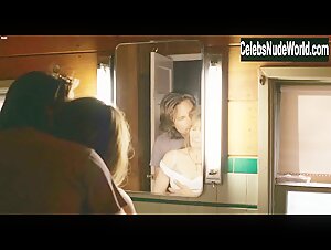 Jennifer Jason Leigh in Moment (2013) 2