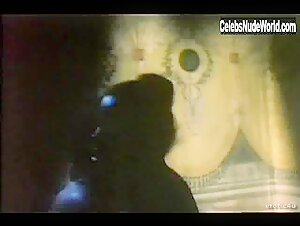Jennifer Jones Vintage , Hot scene in Patrizia (1980) 18