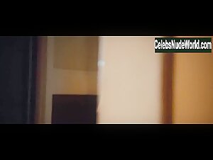 Jennifer Lopez in Boy Next Door (2015) 17