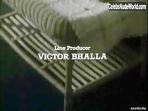 Jennifer Suthard Bondage , boobs in Tainted Love (1995) 5