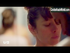 Jessica Biel Beach , Bikini in The Sinner (series) (2017) 4