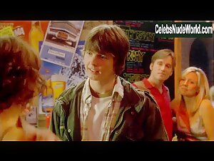 Jessica Parker Kennedy in Decoys 2: Alien Seduction (2007) 12