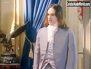 Joanna Tristao in O Quinto dos Infernos (series) (2002) 13