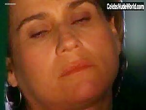 Joanna Tristao in Presenca de Anita (series) (2001) 18