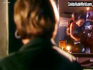 Joanna Tristao in Presenca de Anita (series) (2001) 19