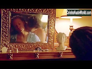 Jolene Blalock in Slow Burn (2005) 2