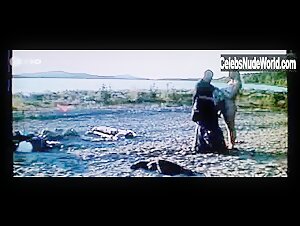 Josephine Bornebusch in Jarnganget (2000) 13