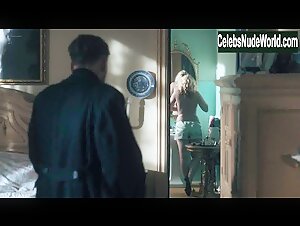 Jovana Stojiljkovic in Senke nad Balkanom (series) (2017) 9