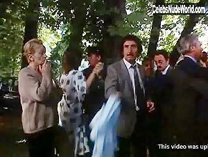 Juli Basti in Bananhejkeringo (1987) 15