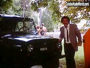 Juli Basti in Bananhejkeringo (1987) 18