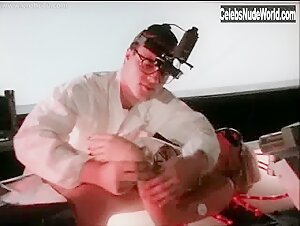 Julia Ann Fantasy , Doctor Play in Veronica 2030 (1999) 4