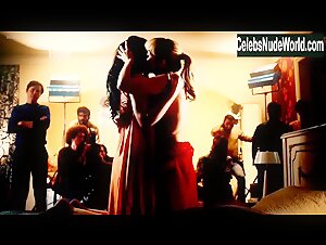 Julia Ianina boobs , Kissing in Magnifica 70 (series) (2015) 17