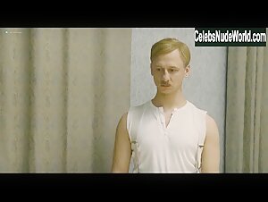 Julia Jentsch in Obsluhoval jsem anglickeho krale (2006) 19