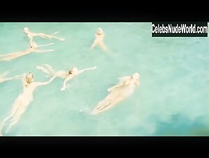 Julia Jentsch in Obsluhoval jsem anglickeho krale (2006) 20