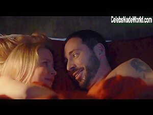 Julia Ragnarsson in Fartblinda (series) (2019) 11