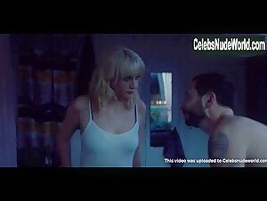 Julia Ragnarsson Kissing , Blonde in Fartblinda (series) (2019) 4