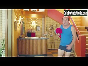 Julie Engelbrecht in Les vacances du petit Nicolas (2014) 1