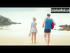 Julie Engelbrecht in Les vacances du petit Nicolas (2014) 8