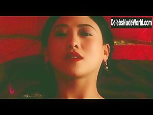 Julie Lee Wa-Yuet in Man qing jin gong qi an (1994) 8