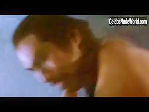 Julie Lee Wa-Yuet in Mun ching sap daai huk ying (1994) 10