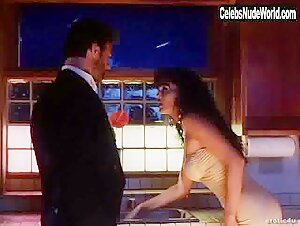 Julie Strain in Fit to Kill (1993) 3