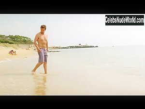 Juliet Lemonnier Bikini , Beach in Hotel de la plage (series) (2014) 15