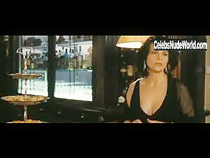 Juliette Binoche in Clouds of Sils Maria (2014) 5