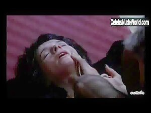 Juliette Binoche Stocking , Kissing in Damage (1992) 19