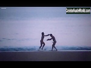 Juliette Binoche Beach , Hot in Les amants du Pont-Neuf (1991)