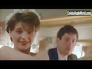 Juliette Binoche in Rendez-vous (1985) 13