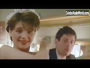 Juliette Binoche in Rendez-vous (1985) 14