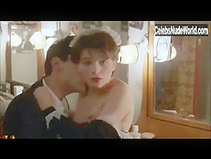 Juliette Binoche in Rendez-vous (1985) 8