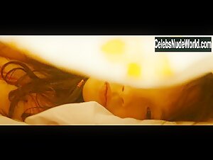 Juno Temple in Mr. Nobody (2009) 17