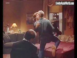 Kari Wuhrer in Sex and the Other Man (1995) 1