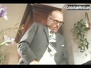 Karin Lorson in Hausfrauen-Report 2: Der neue Hausfrauen-Report (1971) 14