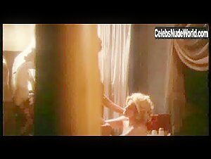 Karin Schubert in Emanuelle - Perche violenza alle donne (1977) 13
