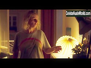 Karin Viard in Chanson douce (2019) 16