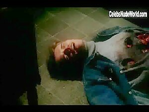 Karina Huff in La casa nel tempo (1989) 16