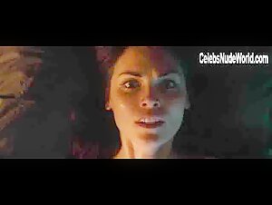 Kate French nude, butt scene in Echoes (2014) 2