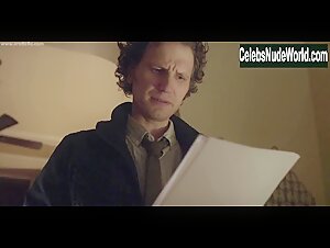 Kate Mara Flasing , boobs in House of Cards (series) (2013) 18