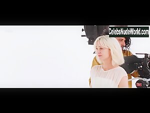 Kate Moran in Un couteau dans le coeur (2018) 20