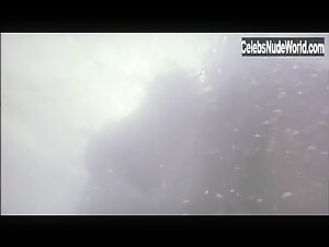 Kate Winslet nude, boobs scene in Iris (2001) 7