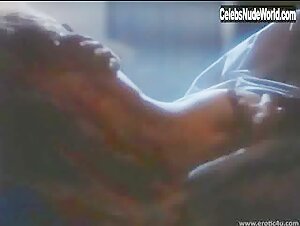 Kathleen Kinmont in CIA Code Name: Alexa (1992) 17