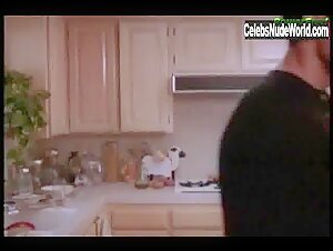 Kathy Shower Kissing , Blonde in Erotic Boundaries (1997) 4
