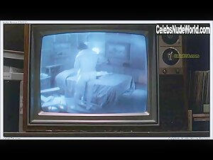 Katie Lohmann in Auto Focus (2002) 17