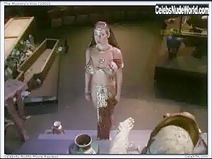 Katie Lohmann in Mummy's Kiss (2003) 10