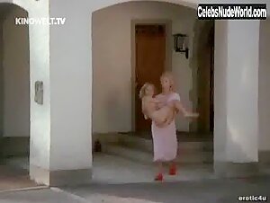 Katja Buchele Butt , boobs in Das Madchen mit der heisen Masche (1972) 13